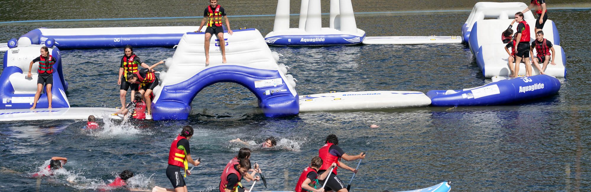 Riesiges SUP und Hüpfburgen im Kernow Adventure Park